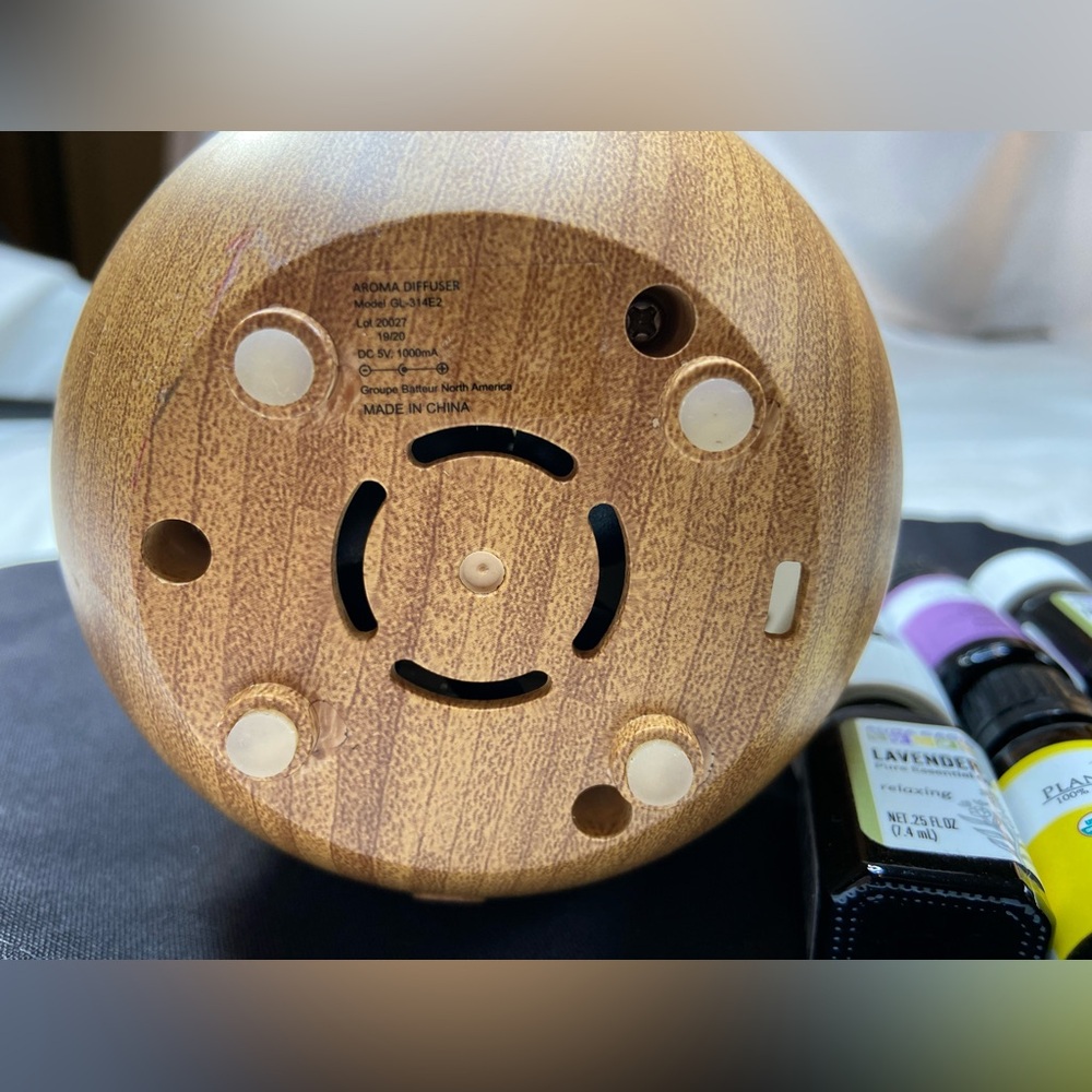 Aroma‎ Diffuser with Essential Oil Set - Picture 4 of 10